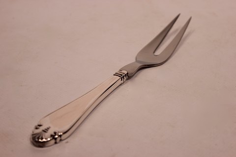 Stegegaffel i mønstret Charlottenborg af tretårnet sølv.
5000m2 udstilling.
