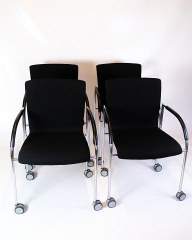 Set of four - Conference chair / Office chair - Black fabric - Wheels - Danish 
design
Great condition
