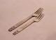Breakfast fork & Cake fork in Rune pattern -  Hallmarked silver - Georg Jensen
Great condition
