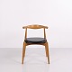 Hans J. Wegner CH20 Stuhl aus Eiche und Schwarzem Leder für Carl Hansen & Søn